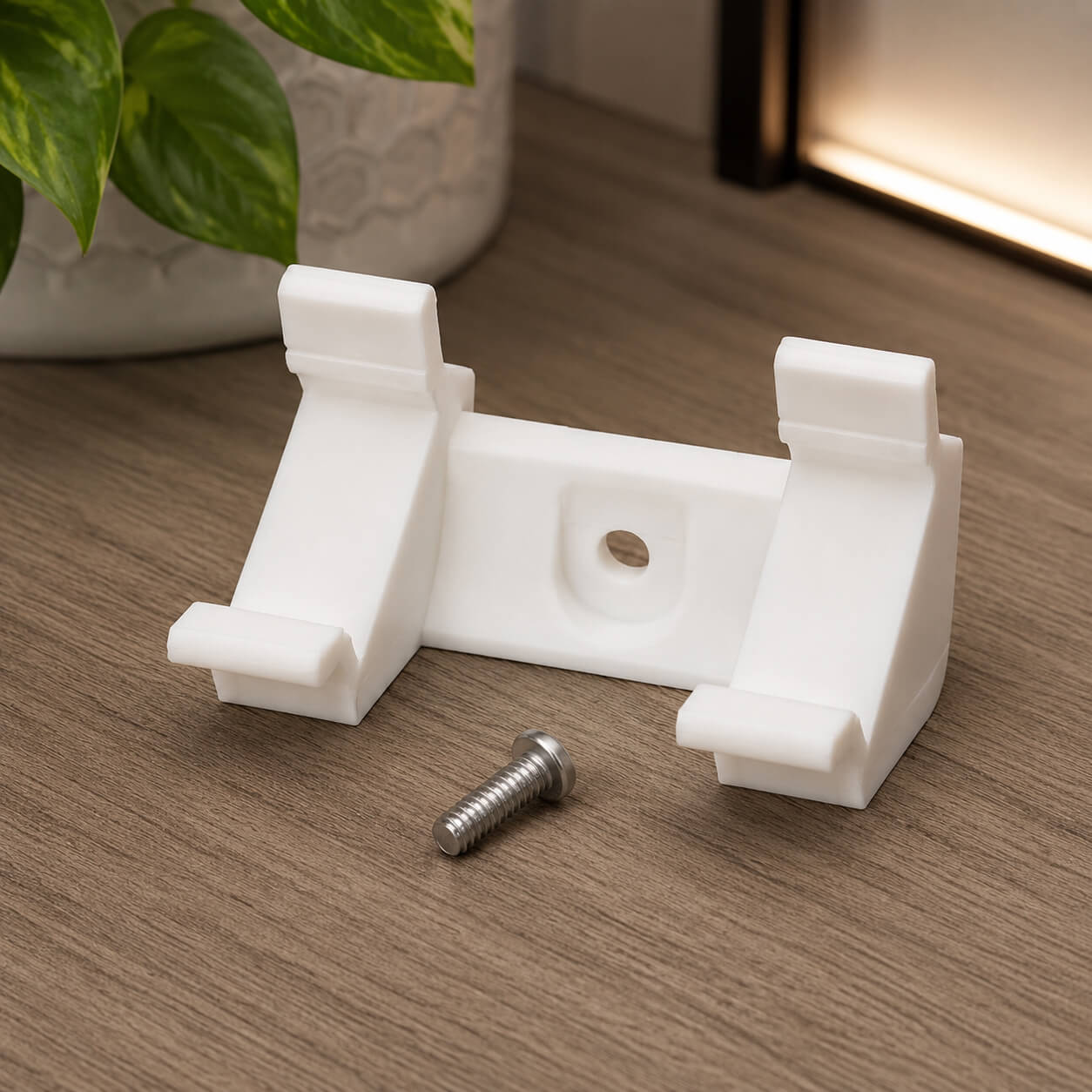 IKEA Milsbo Barrina T5 under shelf light bracket in white – 45 degree angle